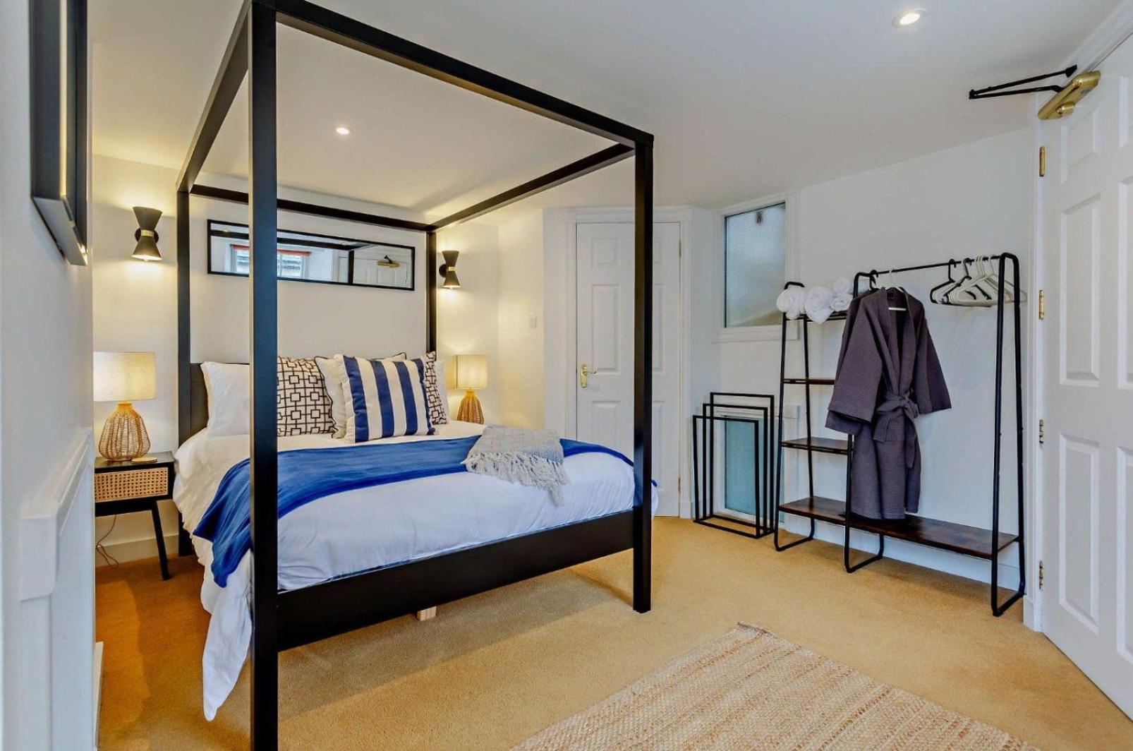 Jacobite'S Retreat, 17Th Century Cottage In The Heart Of Inverness Exteriér fotografie